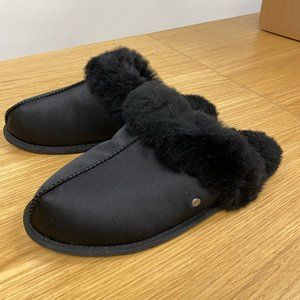 NEW Black UGG Scuffette II Satin 1096460